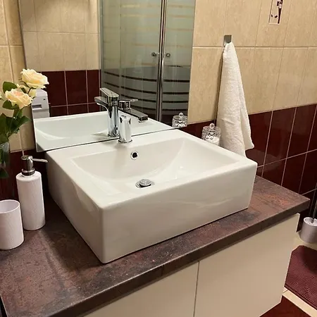 Apartamento S1 *